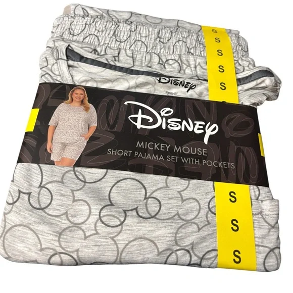 Gray Women's Sleepwear Set NIP size small - Picture 2 of 2